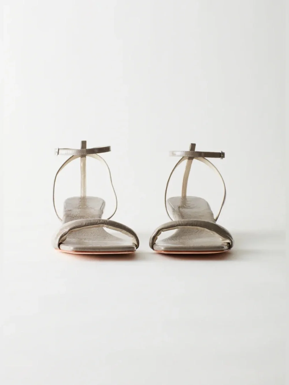 Ola Sandal - Picture 6 of 8